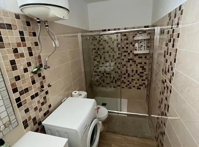 Molton Tenerife 2 طوستا ديل سيلونثيو